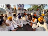झोटा के अंतिम संस्कार को लेकर गतिरोध जारी; SGPC ने संग्रहालय में सम्मान देने और घायलों के लिए मदद की घोषणा की