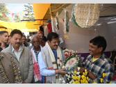 Himachal: Gandhi Shilp Bazar : कुल्लू के ऐतिहासिक ढालपुर मैदान में सजा शिल्प बाजार, विधायक सुंदर ठाकुर ने की शिरकत
