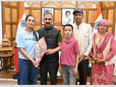 Himachal: मुख्यमंत्री ने एवरेस्ट विजेता रुचि ठाकुर को किया सम्मानित, उल्लेखनीय उपलब्धि पर एक लाख रुपये के पुरस्कार की घोषणा की