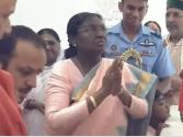 अयोध्या पहुंचीं राष्ट्रपति, रामलला के दर्शन किए