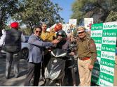 Fortis Hospital Mohali ने लोकल ट्रैफिक पुलिस डिपार्टमेंट के साथ मिलकर हेलमेट सेफ्टी ड्राइव की शुरू