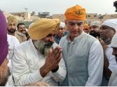 पंजाब कांग्रेस के नए अध्यक्ष परगट सिंह ने सचिन पायलट के साथ श्री हरमंदिर साहिब में माथा टेका